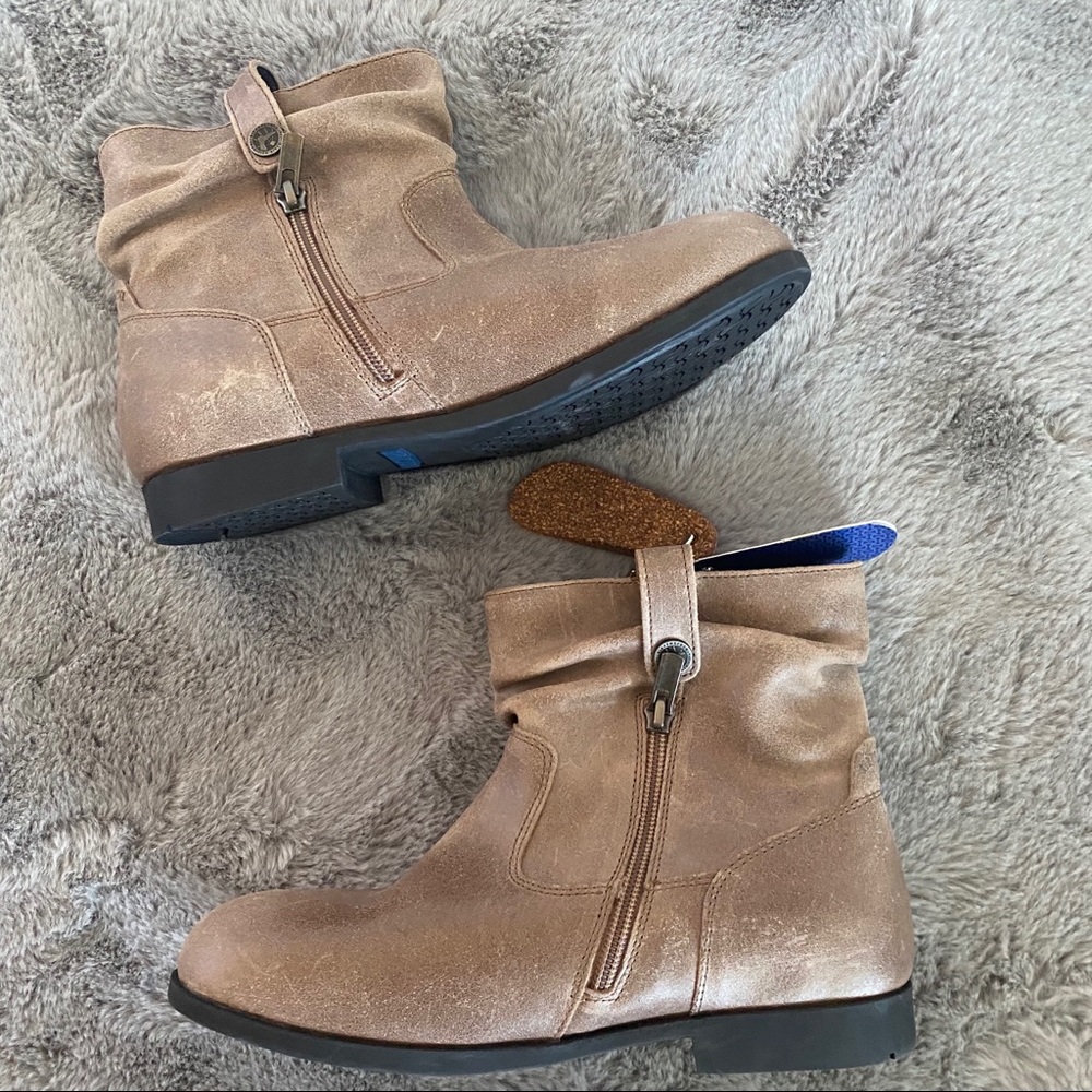 BIRKENSTOCK Sarnia Suede Leather Boot. Worn once.